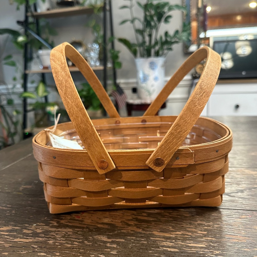 Longaberger Small Oval Muffin Basket woth Handles Tan — with Plastic Liner